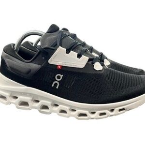 On cloud Men's  size 9  Lightweight Runners